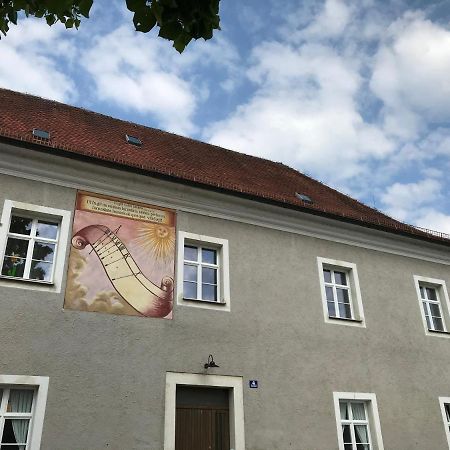 60Qm Wohnung Naabtal Im Historischen Pfarrhaus Pielenhofen Экстерьер фото