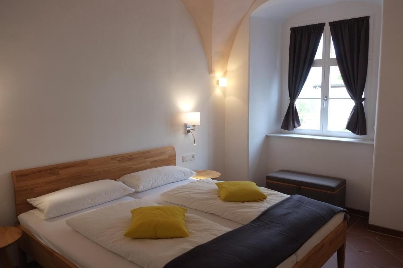 60Qm Wohnung Naabtal Im Historischen Pfarrhaus Pielenhofen Экстерьер фото