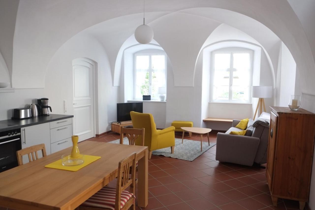60Qm Wohnung Naabtal Im Historischen Pfarrhaus Pielenhofen Экстерьер фото