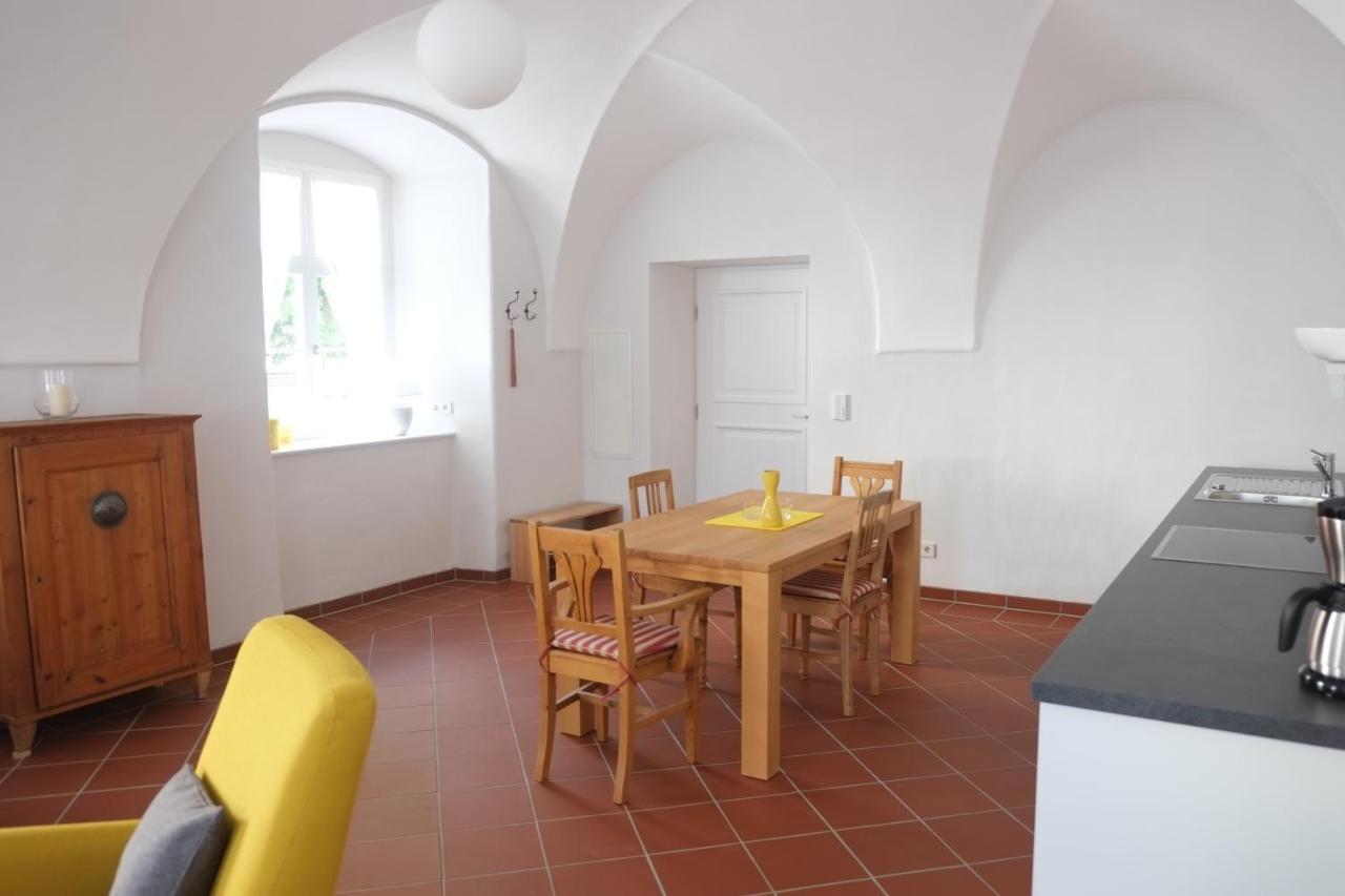 60Qm Wohnung Naabtal Im Historischen Pfarrhaus Pielenhofen Экстерьер фото